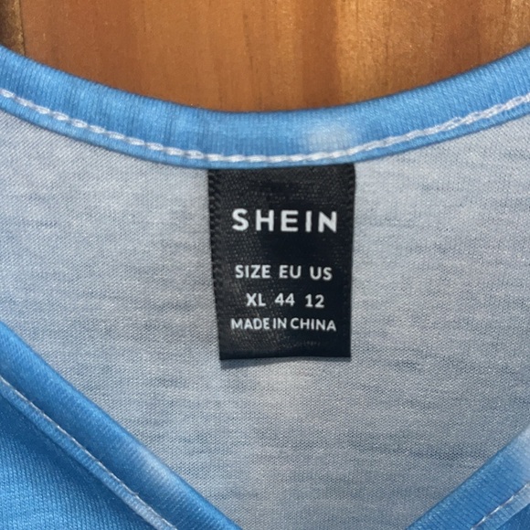 Sleeveless top - Picture 3 of 3